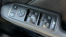 Mercedes-Benz B-Class B180 Exclusive Edition 5dr Petrol Hatchback